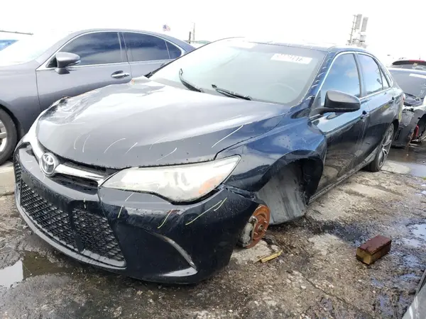 4T1BF1FK8GU574768 2016 TOYOTA CAMRY - Image 1