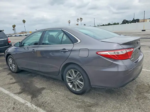 4T1BF1FK8GU576634 2016 TOYOTA CAMRY - Image 2
