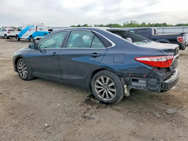 4T1BF1FK8GU577735 2016 TOYOTA CAMRY - Image 2