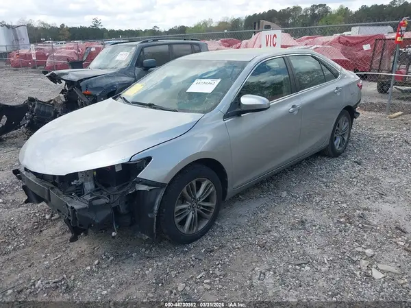 4T1BF1FK8GU579727 2016 TOYOTA CAMRY - Image 2