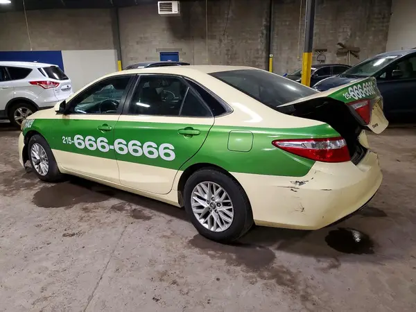 4T1BF1FK8GU583356 2016 TOYOTA CAMRY - Image 2