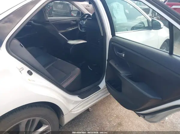 4T1BF1FK8GU587696 2016 TOYOTA CAMRY - Image 8
