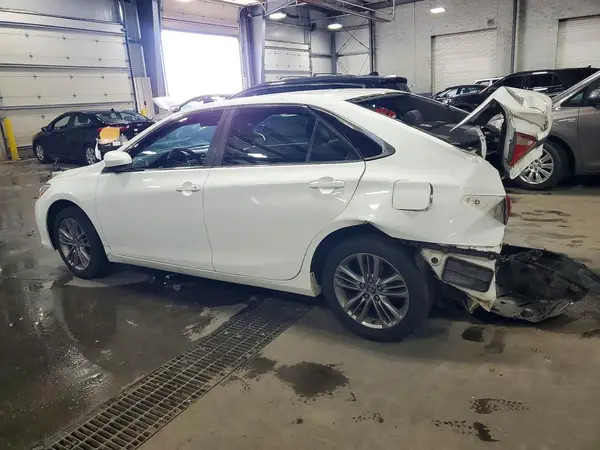 4T1BF1FK8GU593711 2016 TOYOTA CAMRY - Image 2
