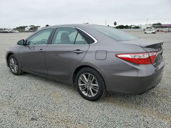 4T1BF1FK8GU595734 2016 TOYOTA CAMRY - Image 2