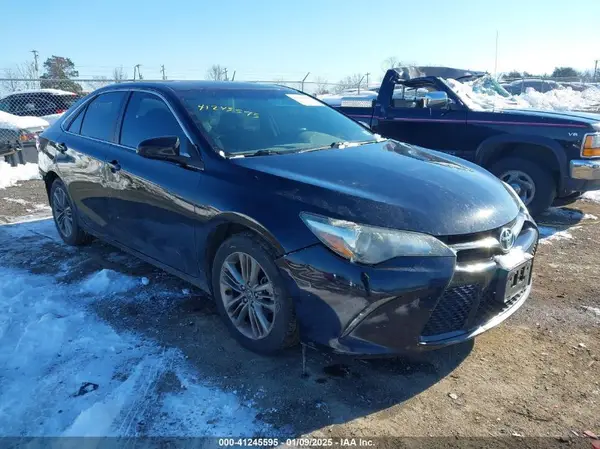 4T1BF1FK8GU598746 2016 TOYOTA CAMRY - Image 1