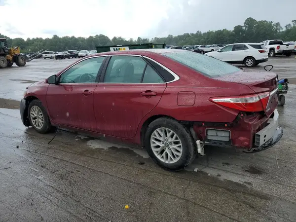 4T1BF1FK8GU600740 2016 TOYOTA CAMRY - Image 2