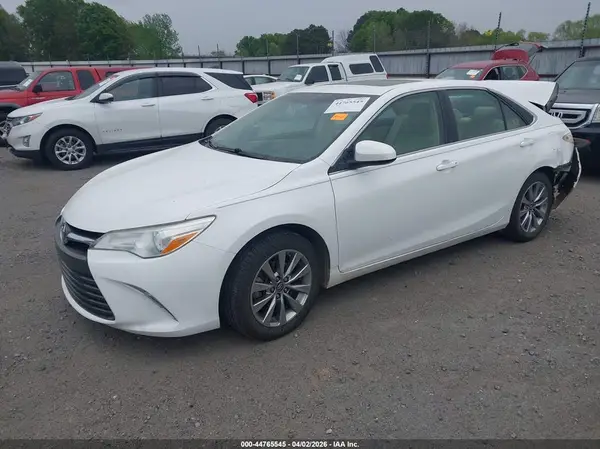 4T1BF1FK8GU606330 2016 TOYOTA CAMRY - Image 2
