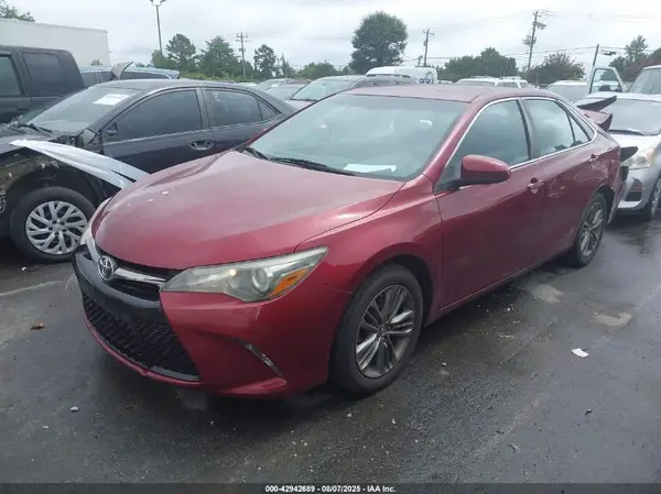 4T1BF1FK8GU608188 2016 TOYOTA CAMRY - Image 2