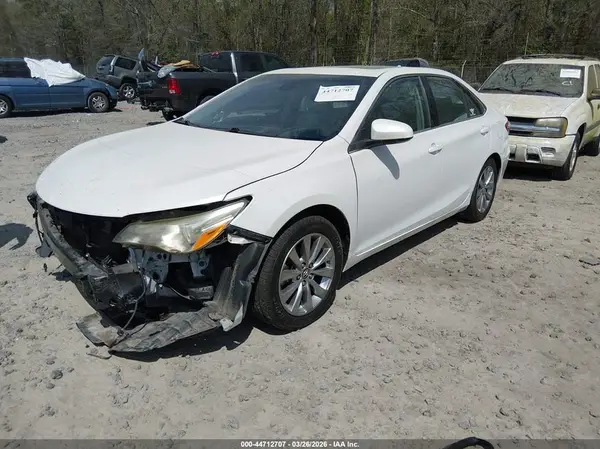 4T1BF1FK8GU608515 2016 TOYOTA CAMRY - Image 2