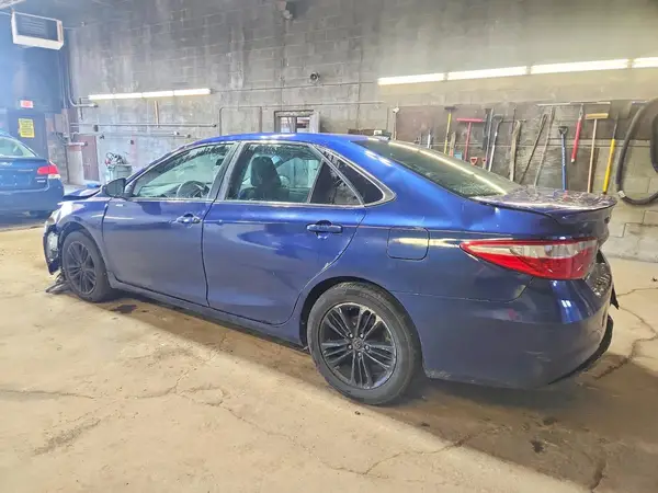 4T1BF1FK8GU610507 2016 TOYOTA CAMRY - Image 2