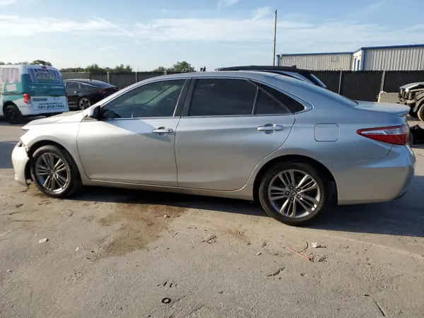 4T1BF1FK8GU999939 2016 TOYOTA CAMRY - Image 2