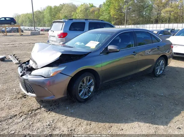 4T1BF1FK8HU269319 2017 TOYOTA CAMRY - Image 2