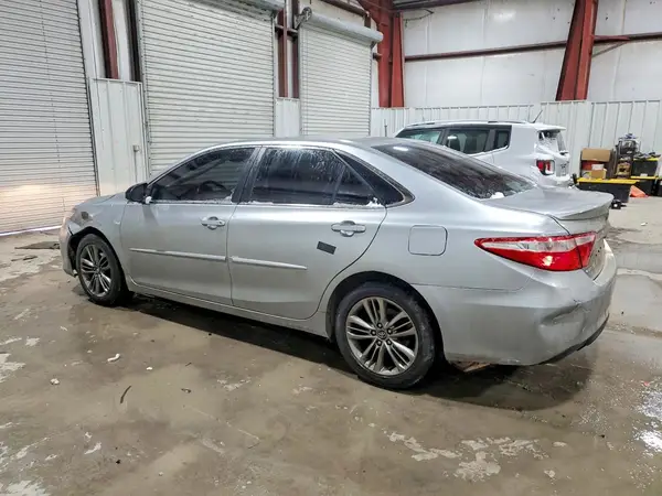 4T1BF1FK8HU271443 2017 TOYOTA CAMRY - Image 2
