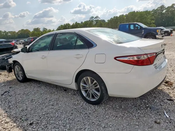 4T1BF1FK8HU271992 2017 TOYOTA CAMRY - Image 2