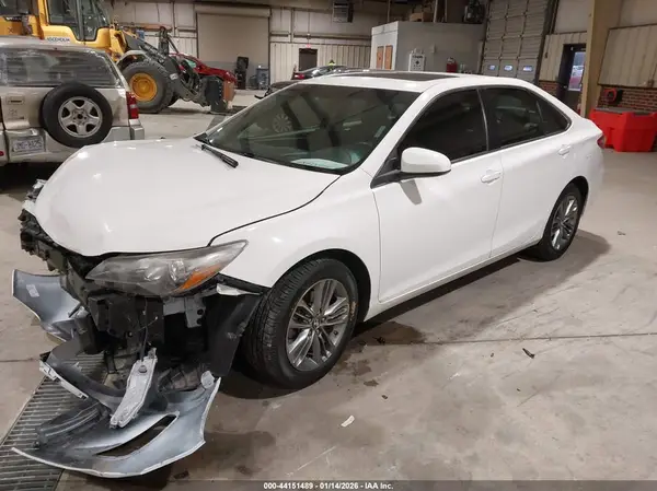 4T1BF1FK8HU273533 2017 TOYOTA CAMRY - Image 2