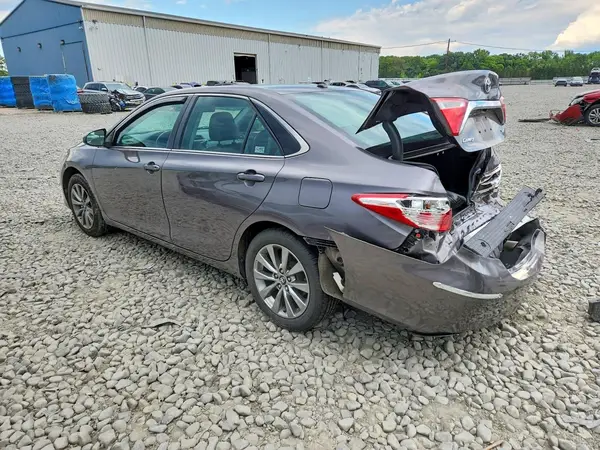 4T1BF1FK8HU273855 2017 TOYOTA CAMRY - Image 2