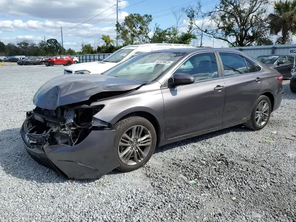 4T1BF1FK8HU274570 2017 TOYOTA CAMRY - Image 1