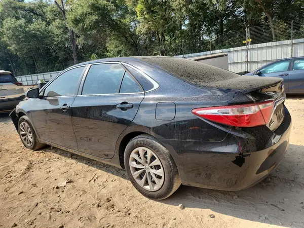 4T1BF1FK8HU278649 2017 TOYOTA CAMRY - Image 2