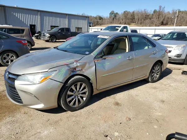 4T1BF1FK8HU279249 2017 TOYOTA CAMRY - Image 1