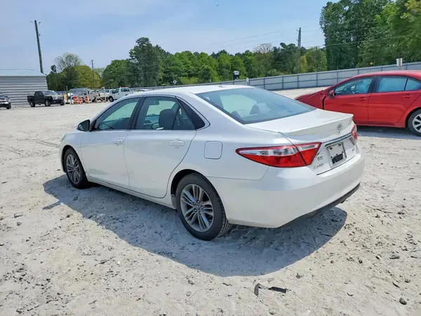 4T1BF1FK8HU282359 2017 TOYOTA CAMRY - Image 2