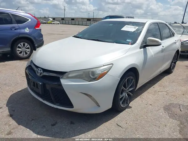 4T1BF1FK8HU285343 2017 TOYOTA CAMRY - Image 2