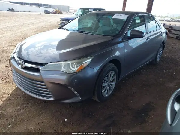 4T1BF1FK8HU286735 2017 TOYOTA CAMRY - Image 2
