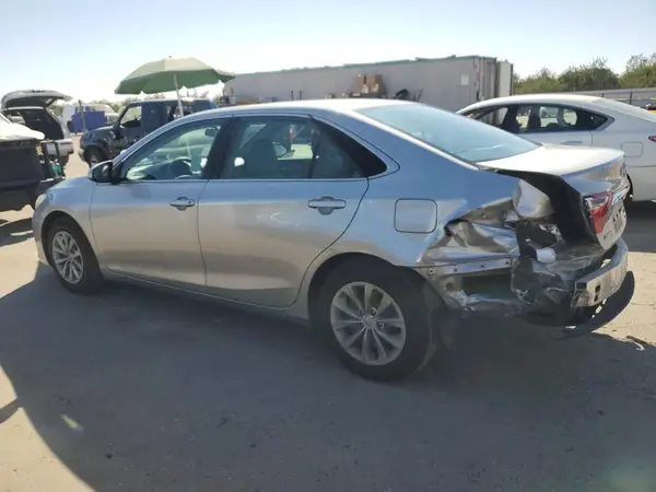 4T1BF1FK8HU286752 2017 TOYOTA CAMRY - Image 2