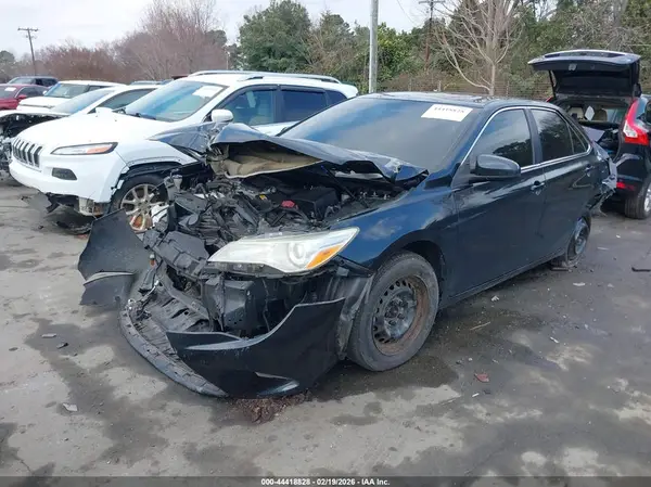 4T1BF1FK8HU288629 2017 TOYOTA CAMRY - Image 2