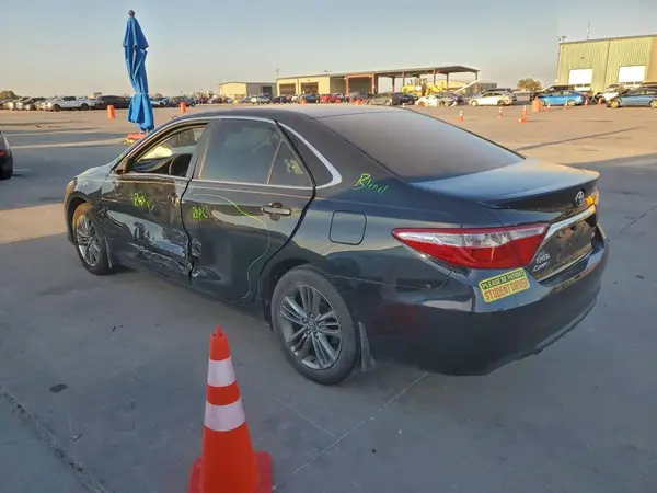 4T1BF1FK8HU294219 2017 TOYOTA CAMRY - Image 2