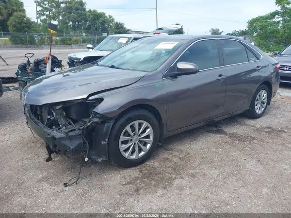4T1BF1FK8HU297332 2017 TOYOTA CAMRY - Image 2