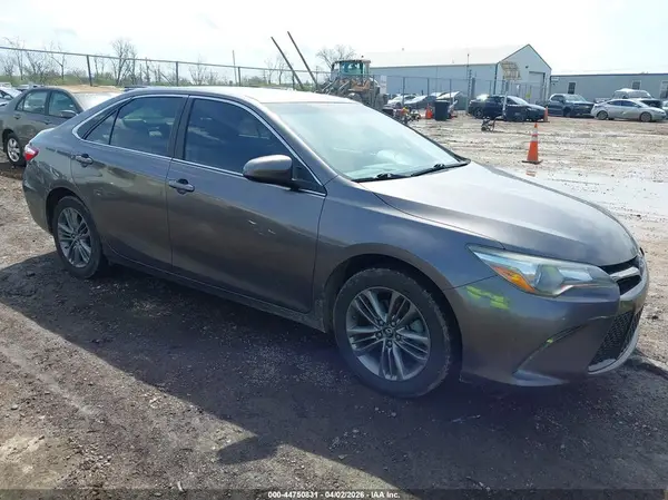 4T1BF1FK8HU297394 2017 TOYOTA CAMRY - Image 1