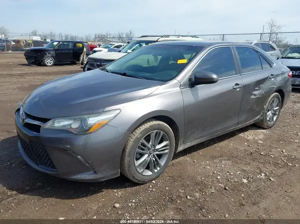4T1BF1FK8HU297394 2017 TOYOTA CAMRY - Image 2