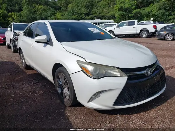 4T1BF1FK8HU299419 2017 TOYOTA CAMRY - Image 1