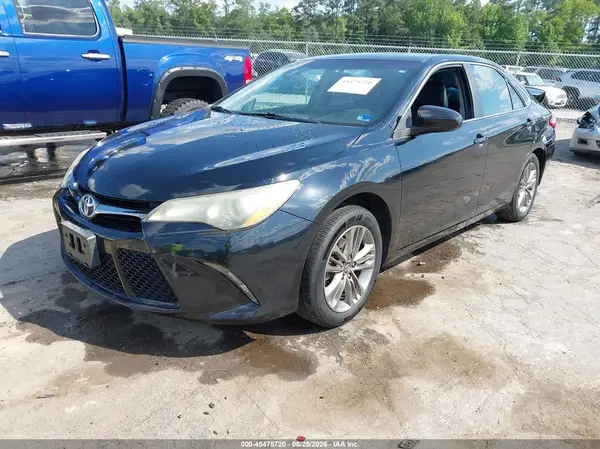 4T1BF1FK8HU300231 2017 TOYOTA CAMRY - Image 2