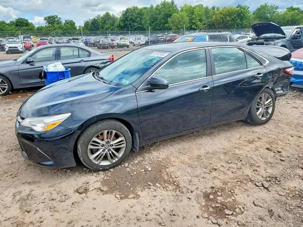4T1BF1FK8HU300987 2017 TOYOTA CAMRY - Image 1