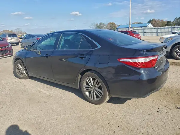 4T1BF1FK8HU303419 2017 TOYOTA CAMRY - Image 2