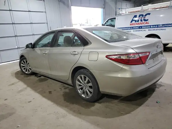 4T1BF1FK8HU305901 2017 TOYOTA CAMRY - Image 2