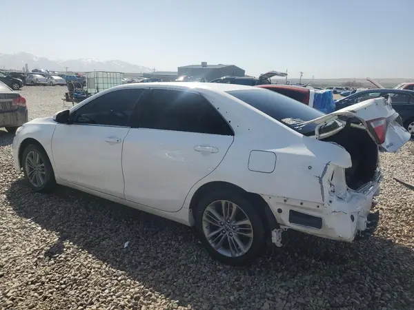 4T1BF1FK8HU307020 2017 TOYOTA CAMRY - Image 2