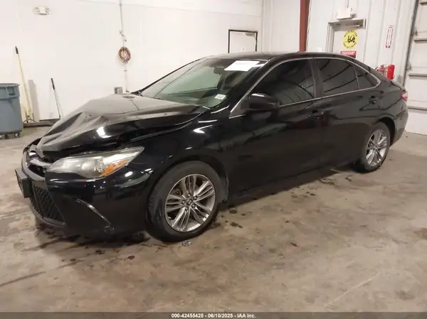 4T1BF1FK8HU307552 2017 TOYOTA CAMRY - Image 2