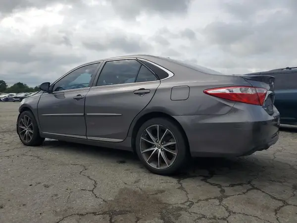 4T1BF1FK8HU309026 2017 TOYOTA CAMRY - Image 2