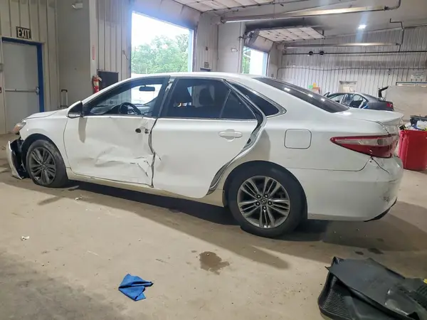 4T1BF1FK8HU310032 2017 TOYOTA CAMRY - Image 2