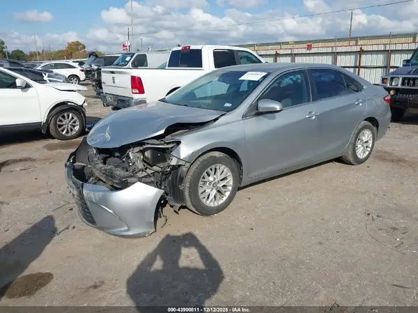 4T1BF1FK8HU312007 2017 TOYOTA CAMRY - Image 2