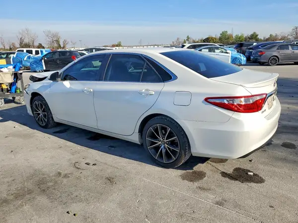 4T1BF1FK8HU313576 2017 TOYOTA CAMRY - Image 2