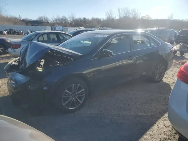 4T1BF1FK8HU314663 2017 TOYOTA CAMRY - Image 1