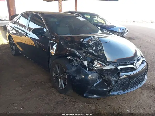 4T1BF1FK8HU314744 2017 TOYOTA CAMRY - Image 1