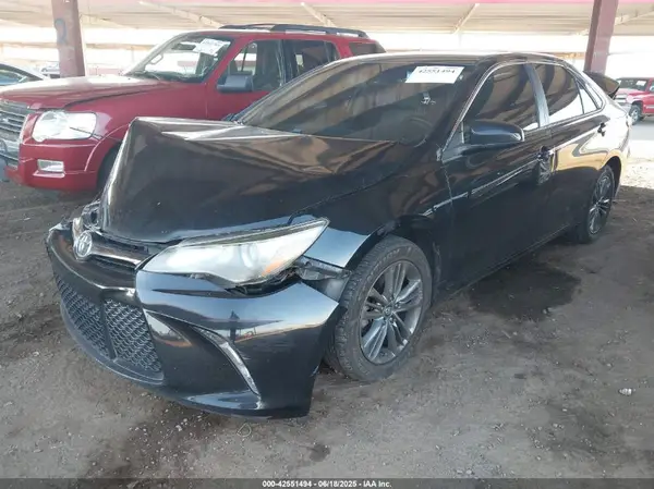 4T1BF1FK8HU314744 2017 TOYOTA CAMRY - Image 2