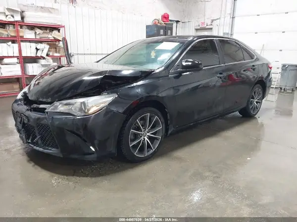 4T1BF1FK8HU315120 2017 TOYOTA CAMRY - Image 2