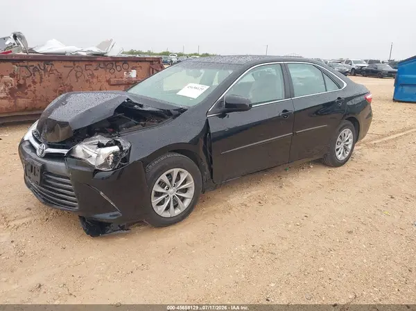 4T1BF1FK8HU317918 2017 TOYOTA CAMRY - Image 2