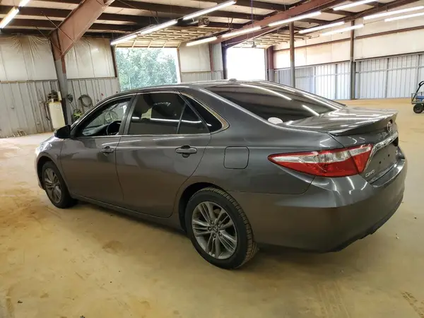 4T1BF1FK8HU318194 2017 TOYOTA CAMRY - Image 2