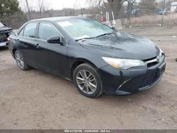 4T1BF1FK8HU318292 2017 TOYOTA CAMRY - Image 1